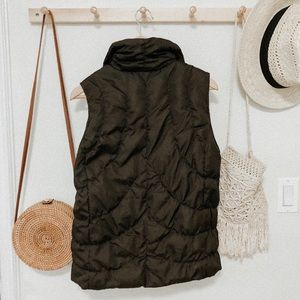 Nine West Jackets & Coats - Nine West brown puffy quilted vest size Medium Nine West Jackets & Coats - Nine West brown puffy quilted vest size Medium